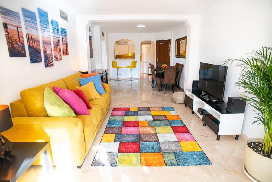 Sunset Apartment, Front Line Golf